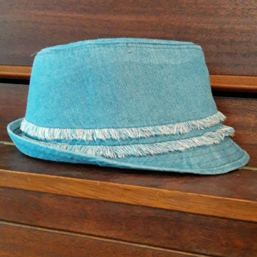Women's S/M denim frayed jean hat - JEANS
